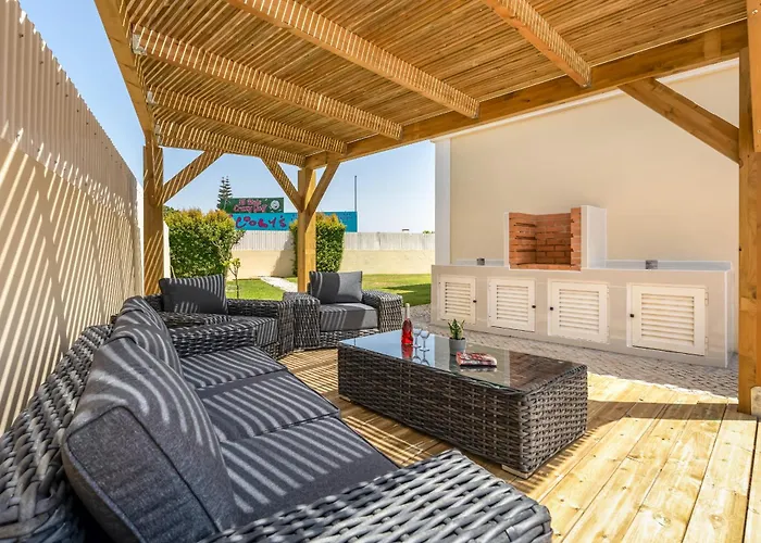 Castelo By Algarve Holidays 阿尔布费拉